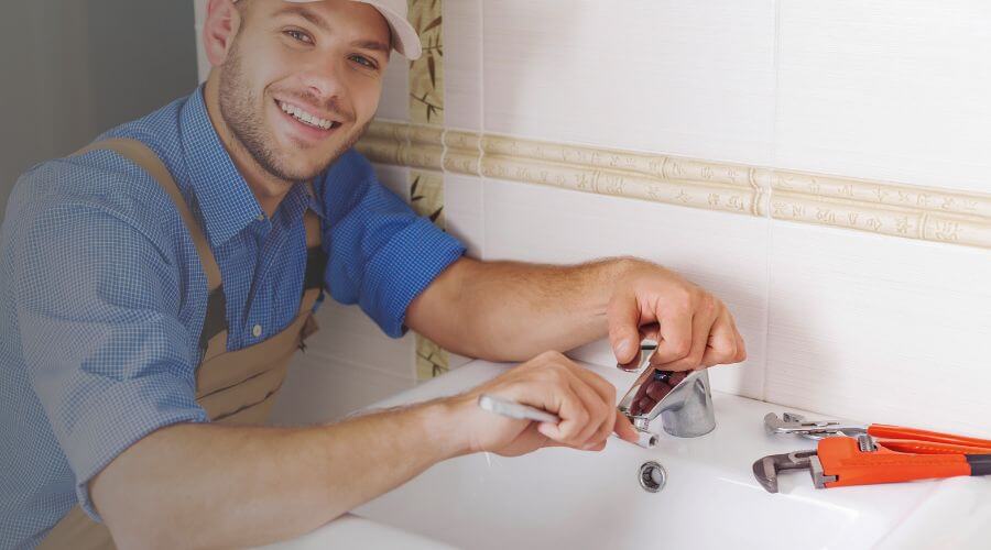 Professional clogged drains services in Ravenna, TX